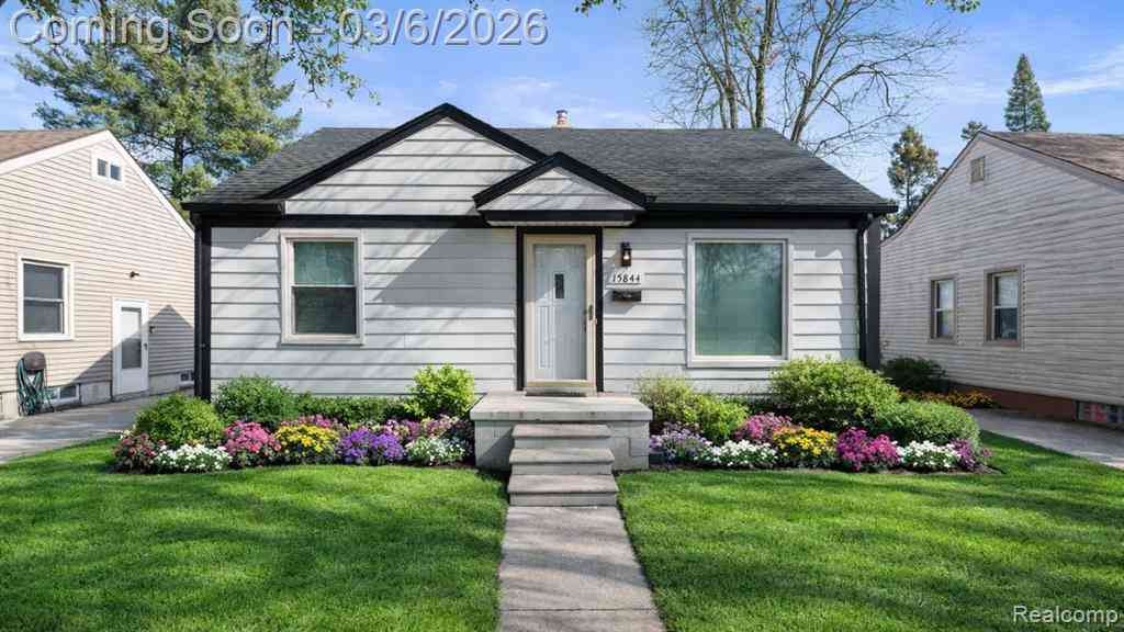 Homes For Sale - 15844 Lexington  <br/> Redford, MI 48239