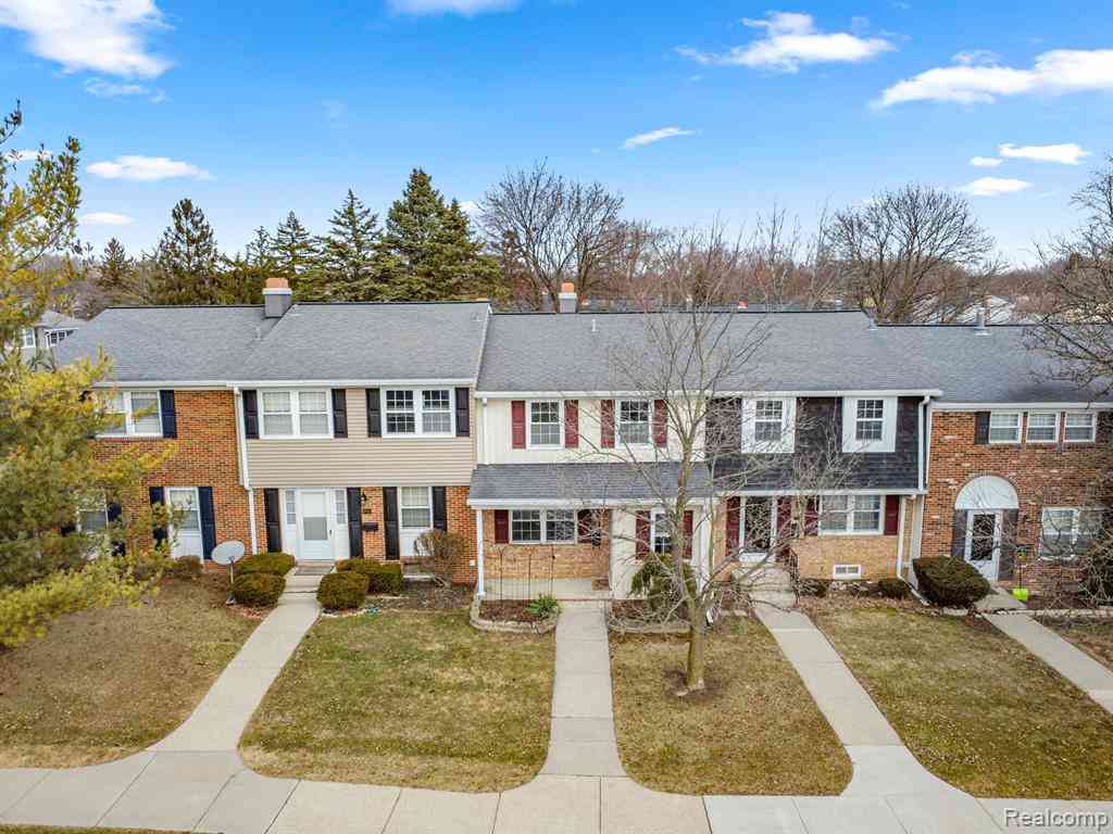 Condo For Sale - 19767 Hayes Court <br/> Northville, MI 48167