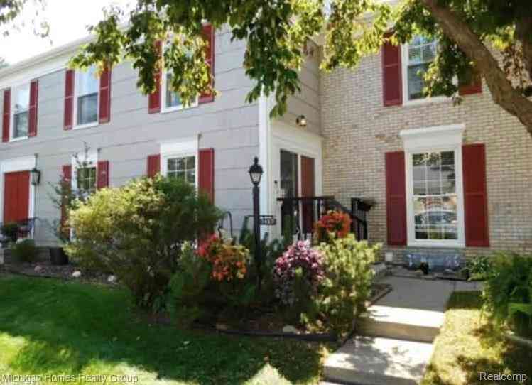 Condo For Sale - 1437 Lantern Lane <br/> Rochester, MI 48306
