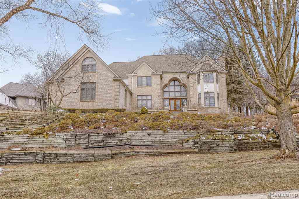 Homes For Sale - 1721 Archers Pointe  <br/> Rochester, MI 48306