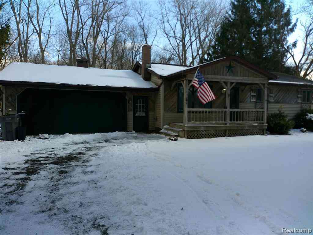 Homes For Sale - 3732 Fish Lake Road <br/> Lapeer, MI 48446