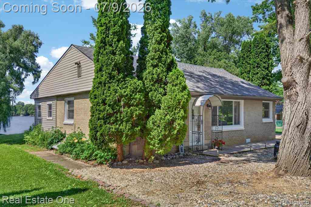 Homes For Sale - 705 Sunset Drive <br/> Lapeer County, Attica, MI 48412