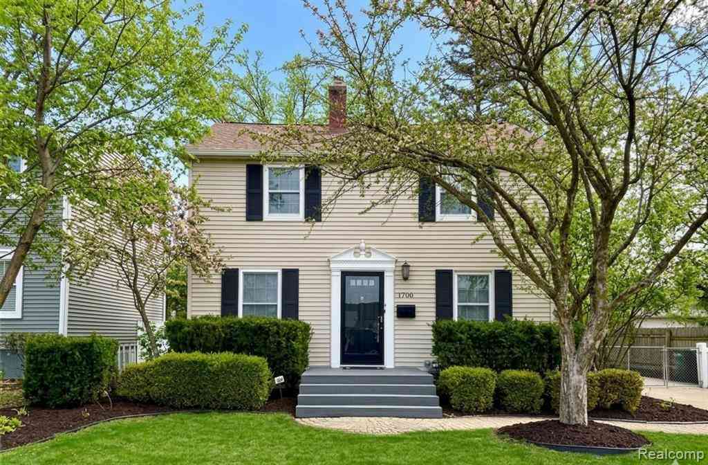 Homes For Sale - 1700 Linwood Avenue <br/> Royal Oak, MI 48067