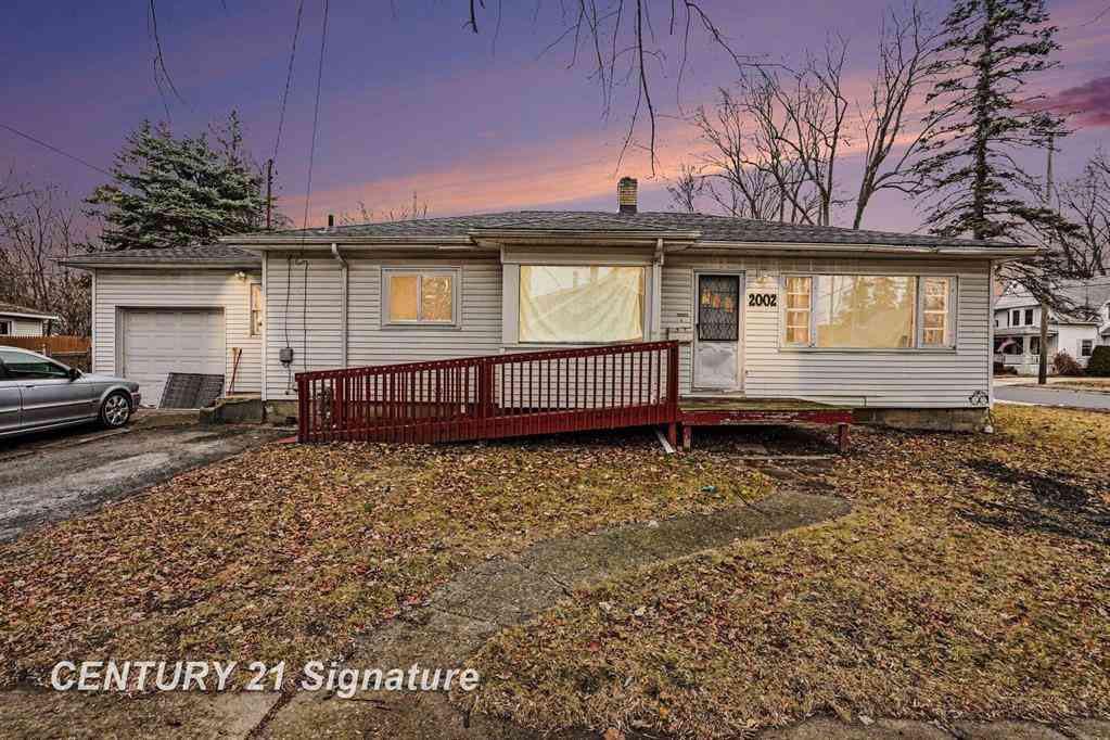 Homes For Sale - 2002 Marquette Street <br/> Saginaw, MI 48602