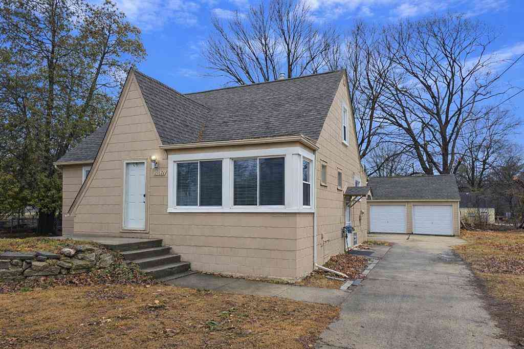 Homes For Sale - 21671 Sunnyview Street <br/> Clinton Township, MI 48035