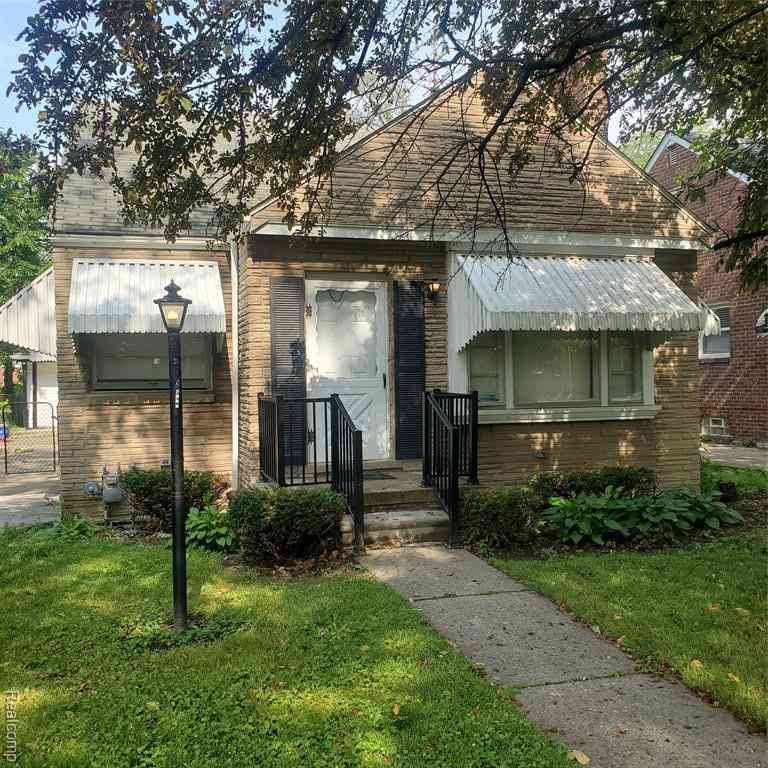 Homes For Sale - 18681 Blackmoor Street <br/> Detroit, MI 48234
