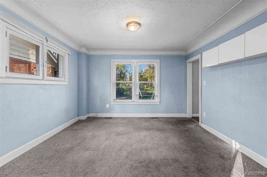 Homes For Sale - 9137 Meyers Road <br/> Detroit, MI 48228