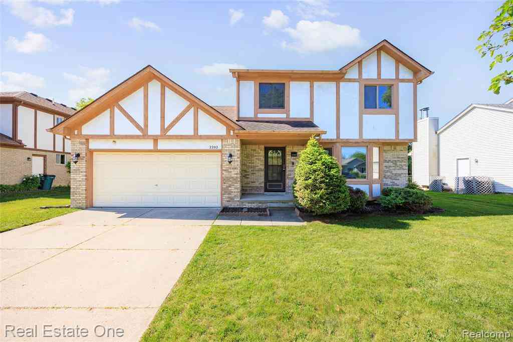 Homes For Sale - 2202 Prescott Drive <br/> Troy, MI 48083