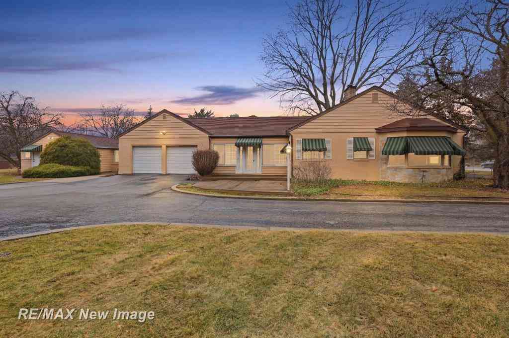 Homes For Sale - 4077 Brockway Road <br/> Saginaw, MI 48638