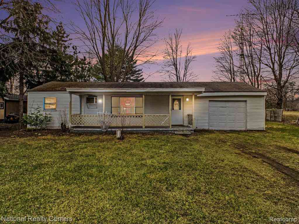 Homes For Sale - 14243 Seymour Road <br/> Montrose, MI 48457