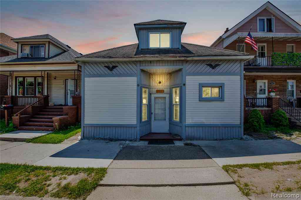 Homes For Sale - 3368 Evaline Street <br/> Hamtramck, MI 48212