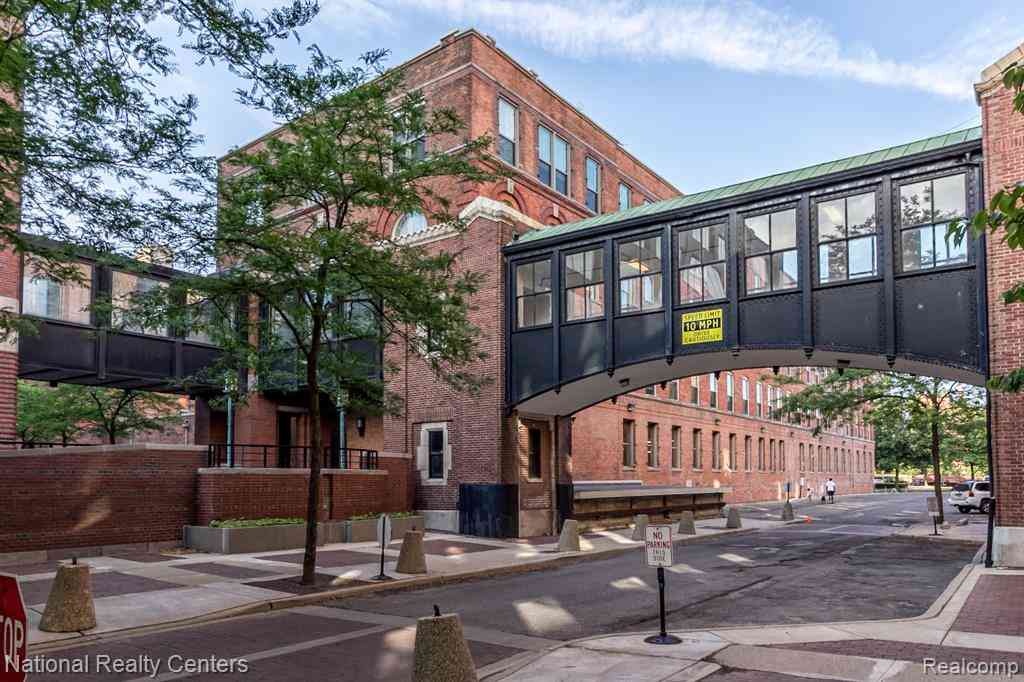 Condo For Sale - 200 River Place Drive  #23<br/> Detroit, MI 48207