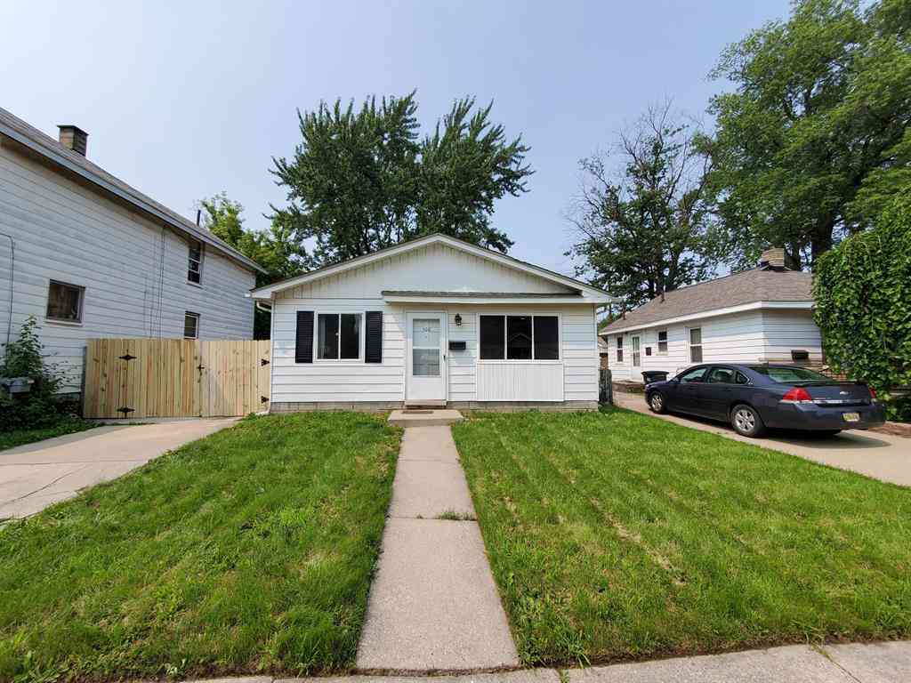 Homes For Rent - 100 W Harwood Avenue <br/> Madison Heights, MI 48071