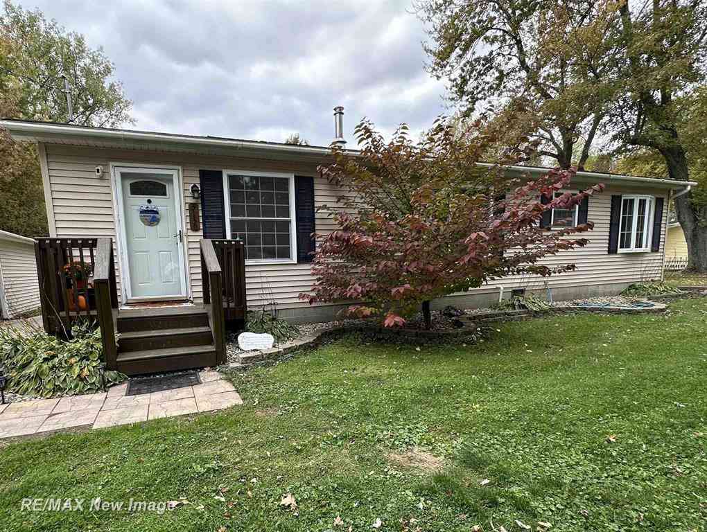 Homes For Sale - 3130 E Moore Road <br/> Saginaw, MI 48601