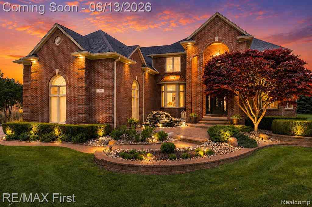 Homes For Sale - 13800 Berryknoll Drive <br/> Shelby Twp, MI 48315