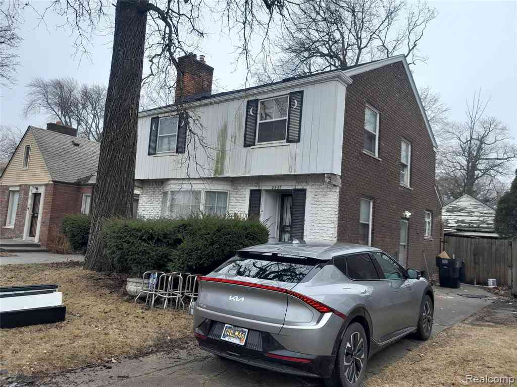 Homes For Sale - 2597 W 8 Mile Road <br/> Detroit, MI 48221