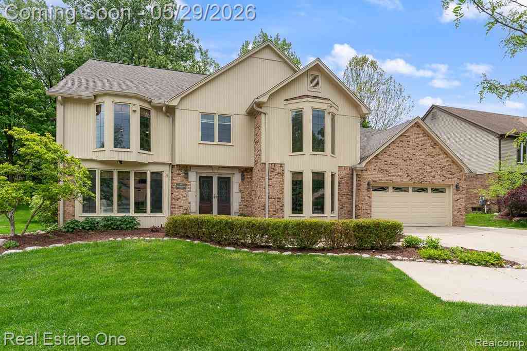 Homes For Sale - 1171 Springwood Lane <br/> Rochester, MI 48309