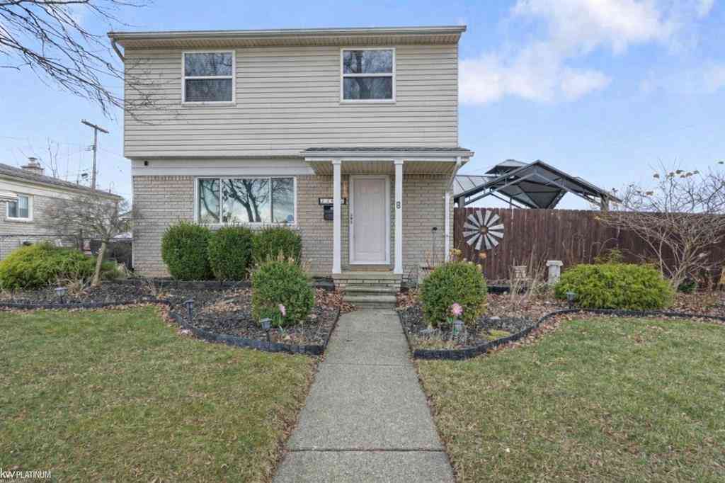 Homes For Sale - 23507 Grove Street <br/> Saint Clair Shores, MI 48080
