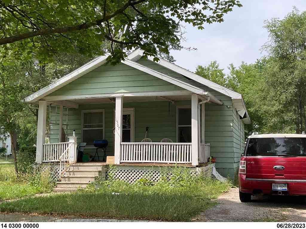 Homes For Sale - 1507 Barnard Street <br/> Saginaw, MI 48602