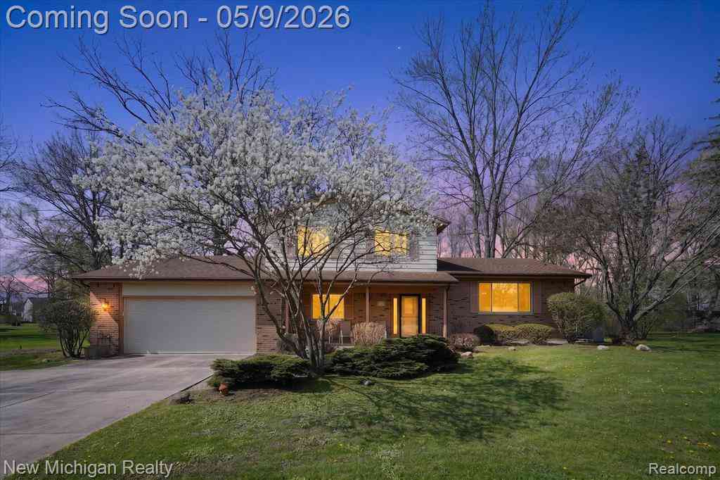 Homes For Sale - 4291 Hallmark Court <br/> Flint, MI 48532