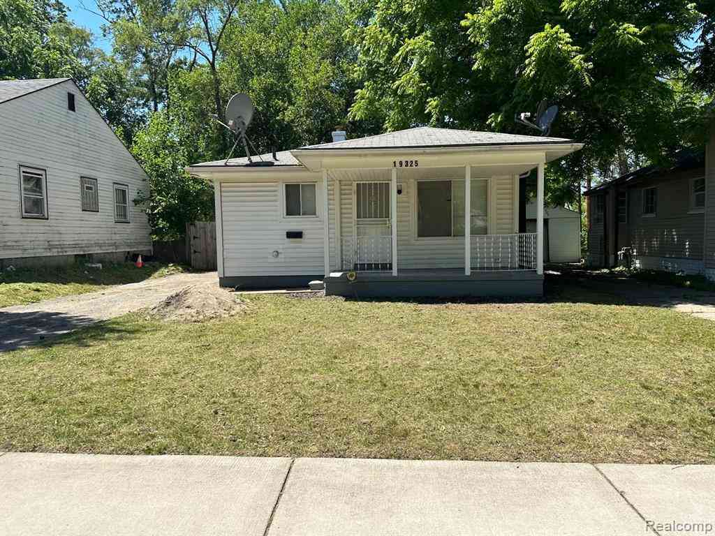 Homes For Sale - 19325 Grandville Avenue <br/> Detroit, MI 48219