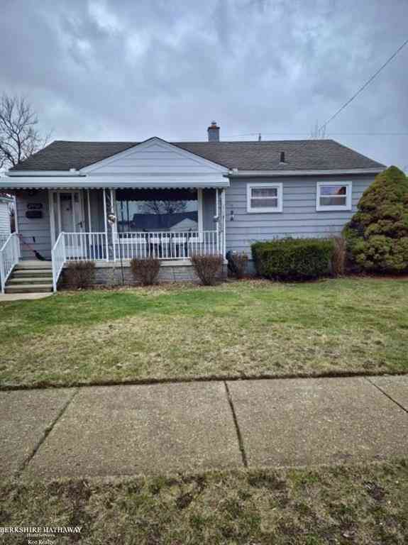Homes For Sale - 29561 Rosemont Street <br/> Roseville, MI 48066