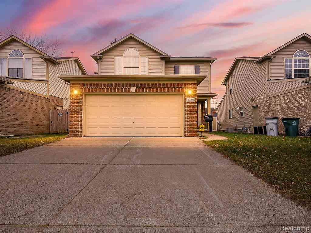 Homes For Sale - 1730 E Woodruff Avenue <br/> Hazel Park, MI 48030