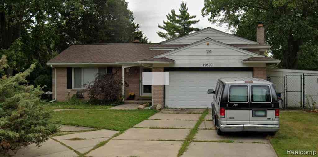 Homes For Sale - 29300 Kensington Court <br/> Southfield, MI 48076