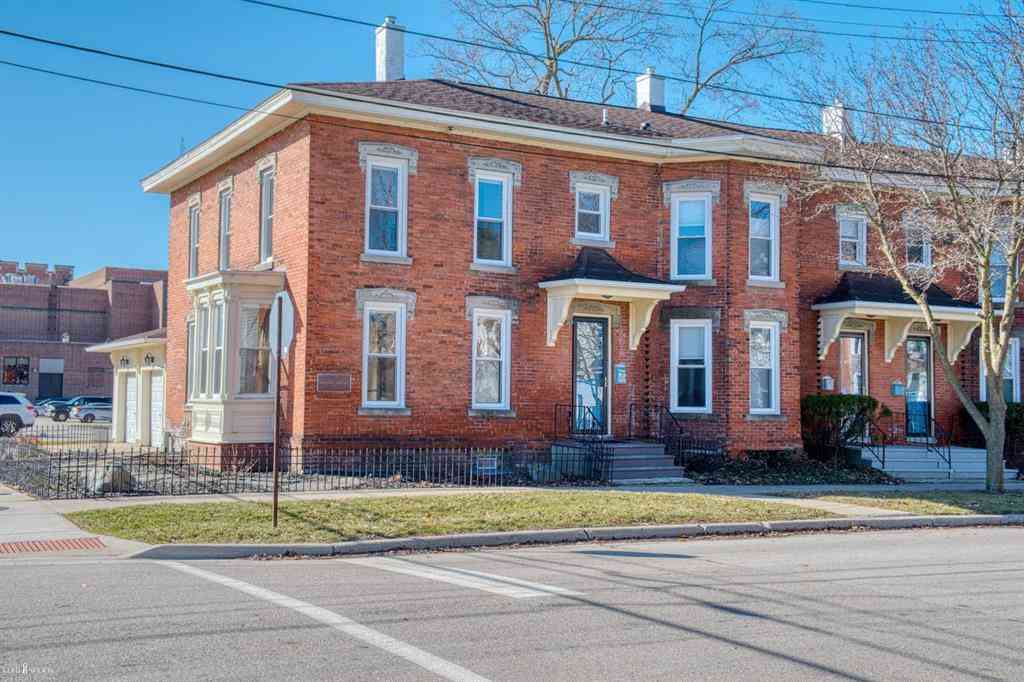 Homes For Sale - 303 W Williams Street <br/> Owosso, MI 48867
