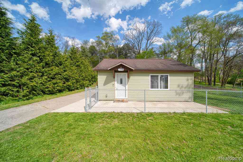 Homes For Sale - 4849 Wolf Lake Road <br/> Grass Lake, MI 49240