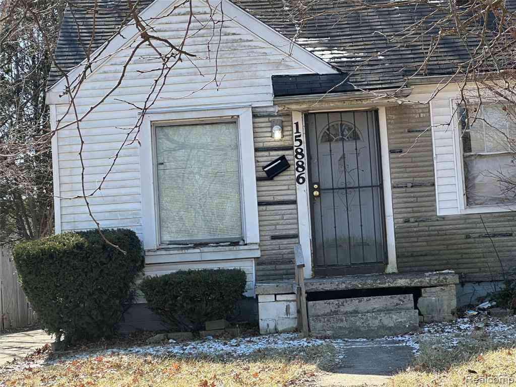 Homes For Sale - 15886 E State Fair Street <br/> Detroit, MI 48205