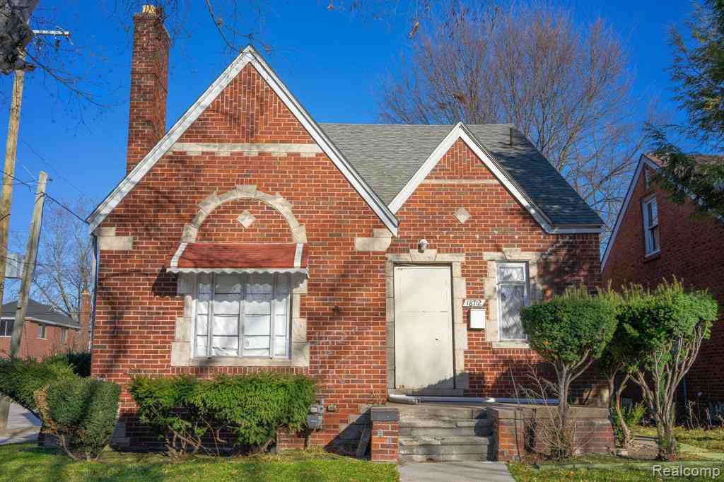 Homes For Sale - 18712 Waltham Street <br/> Detroit, MI 48205