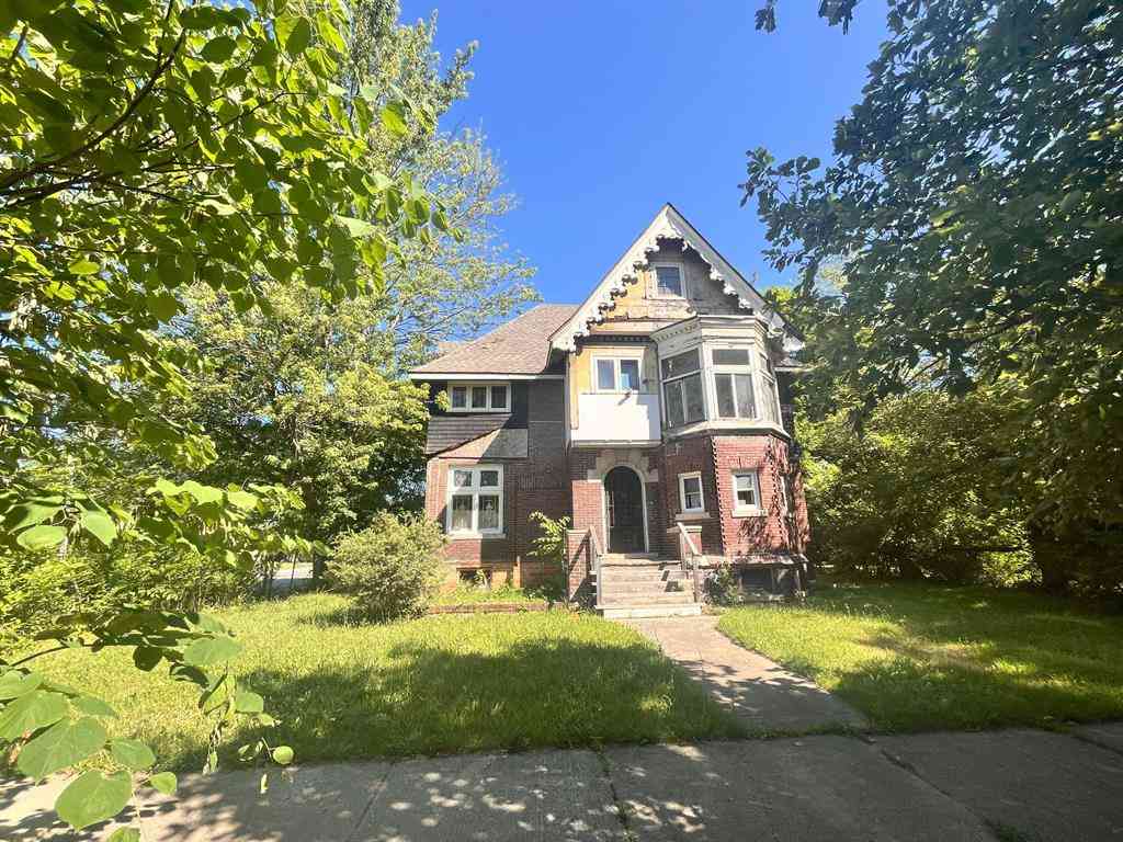 Homes For Sale - 205 Alger Street <br/> Detroit, MI 48202