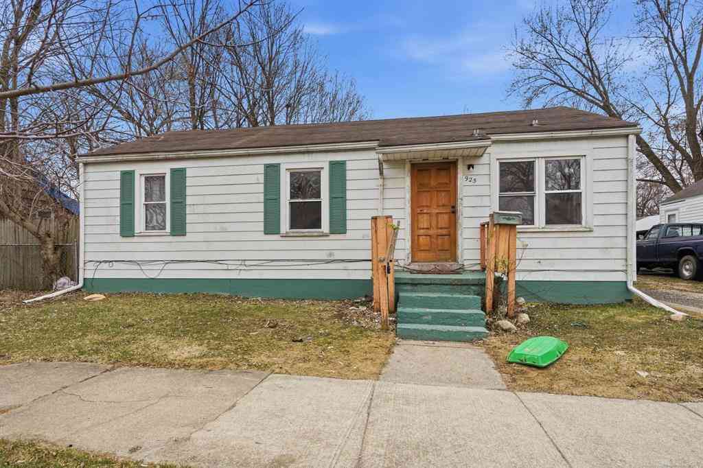 Homes For Sale - 925 Leland Street <br/> Flint, MI 48507