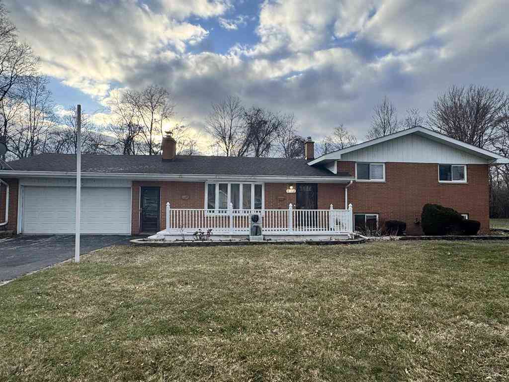 Homes For Sale - 4102 Peggy Drive <br/> Saginaw, MI 48601