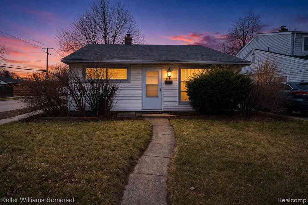 Homes For Sale - 1644 E Goulson Avenue <br/> Hazel Park, MI 48030