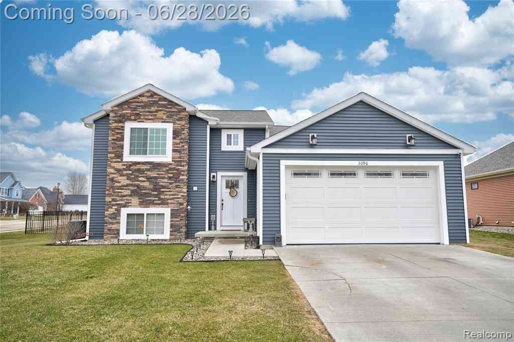 Homes For Sale - 2096 Mozart Avenue <br/> Genesee County, Davison, MI 48423