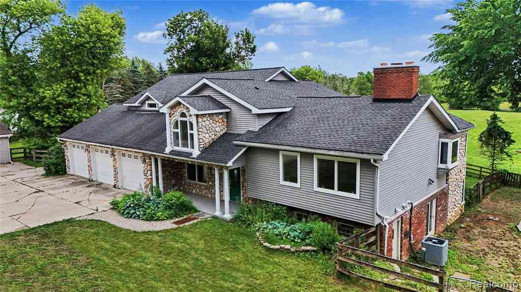 Homes For Sale - 3556 E Dryden Road <br/> Metamora, MI 48455