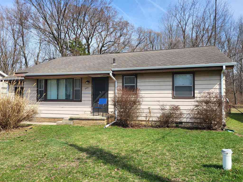 Homes For Sale - 739 Dixie Drive <br/> Benton Harbor, MI 49022