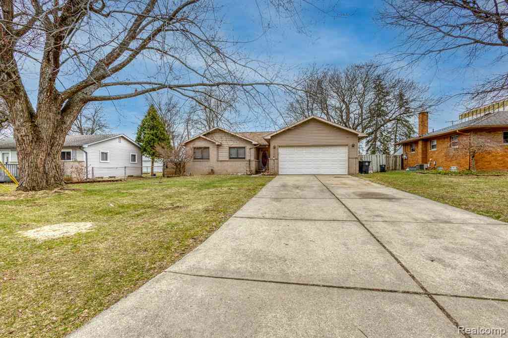 Homes For Sale - 19249 Parkville Street <br/> Livonia, MI 48152