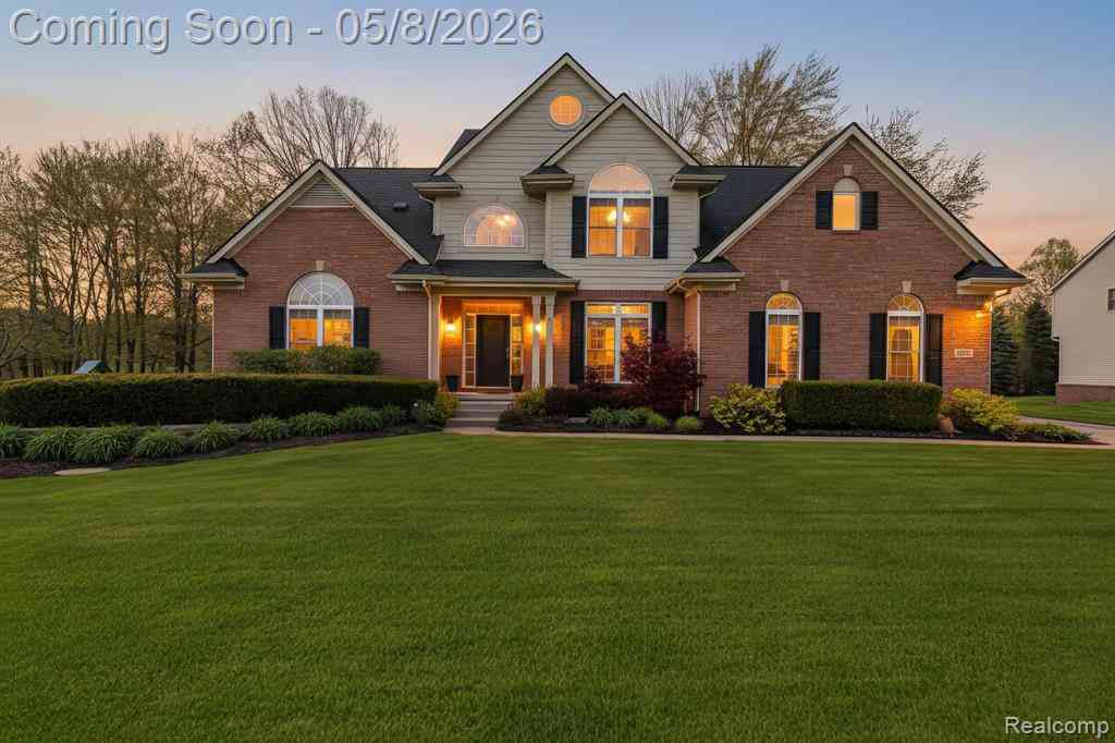 Homes For Sale - 458 Kent Way <br/> White Lake, MI 48383