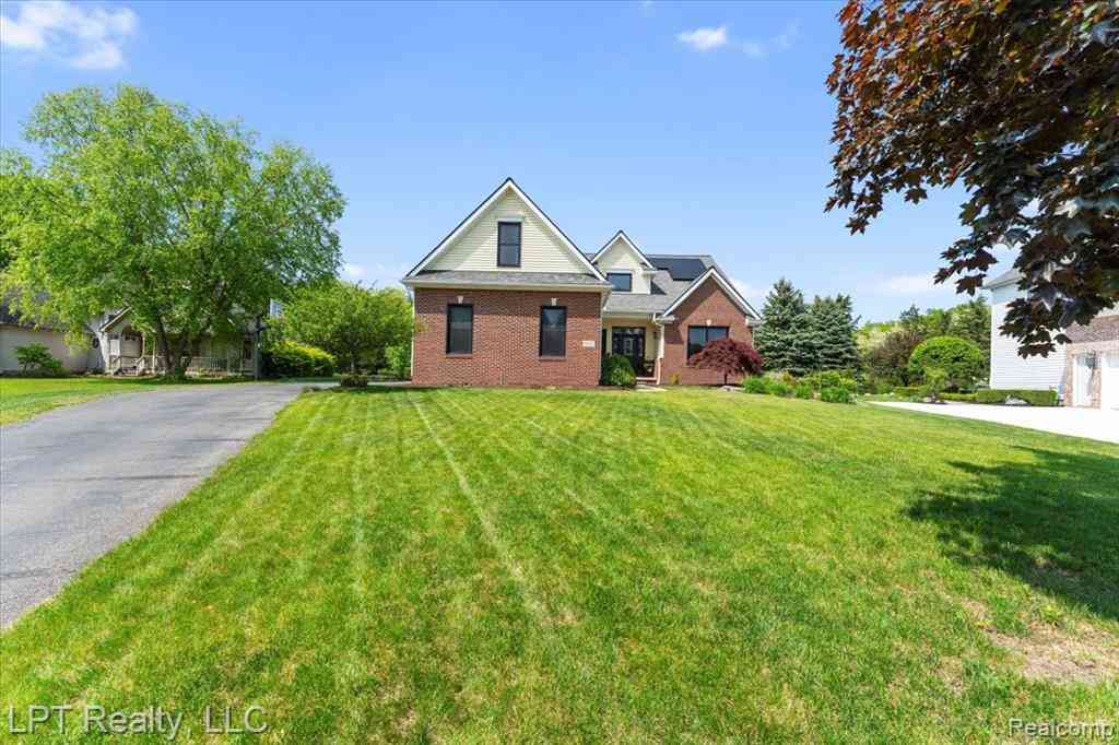 Homes For Sale - 8617 Bonaventure Drive <br/> Brighton, MI 48116