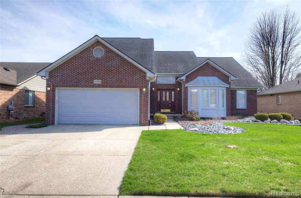 Homes For Sale - 15756 Lamont Drive <br/> Macomb, MI 48042