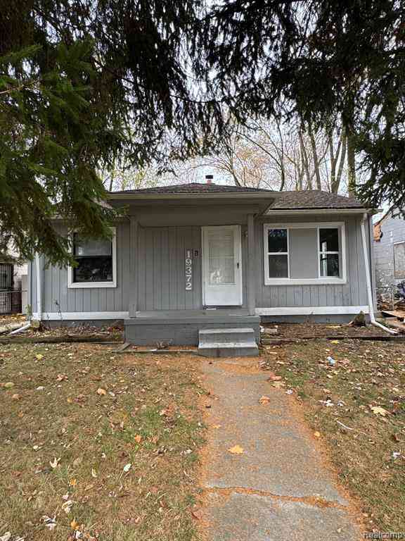 Homes For Sale - 19372 Woodbine Street <br/> Detroit, MI 48219