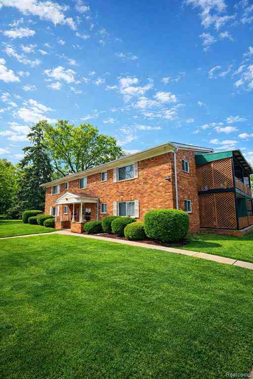 Condo For Rent - 755 Coolidge Street   #3<br/> Wayne County, Plymouth, MI 48170