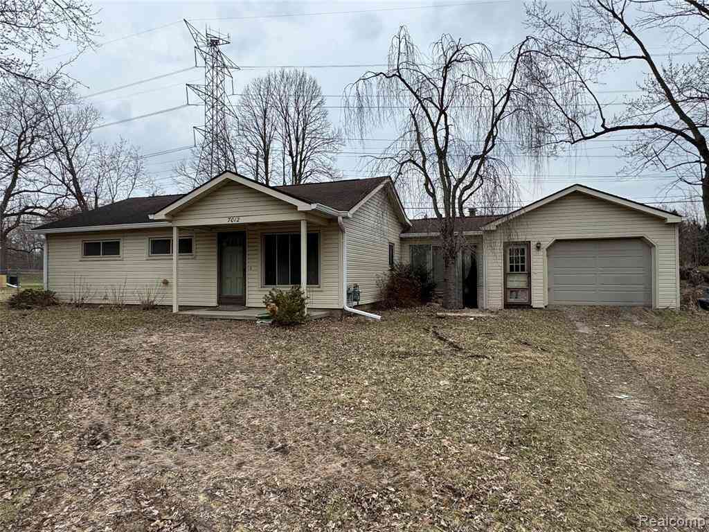 Homes For Rent - 7012 Tappon Drive <br/> Clarkston, MI 48346