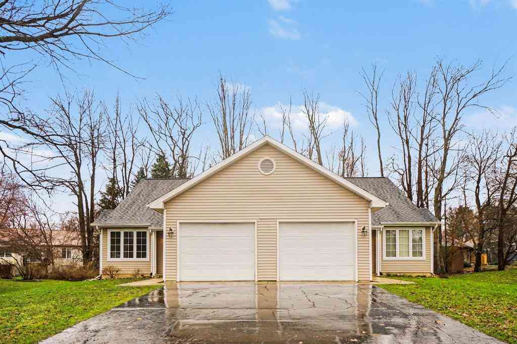 Homes For Rent - 6065 Fairgrove Street <br/> Kalamazoo, MI 49009