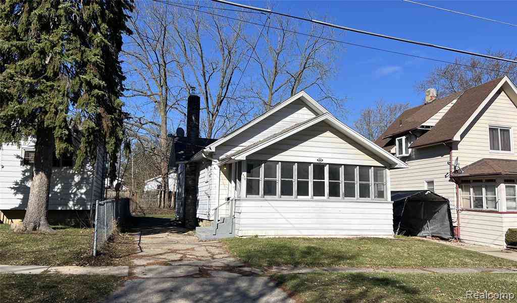 Homes For Sale - 936 Stocker Avenue <br/> Flint, MI 48503