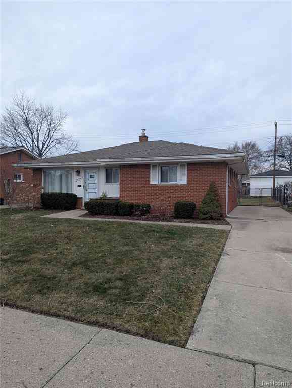 Homes For Rent - 24764 Currier Street <br/> Dearborn Heights, MI 48125