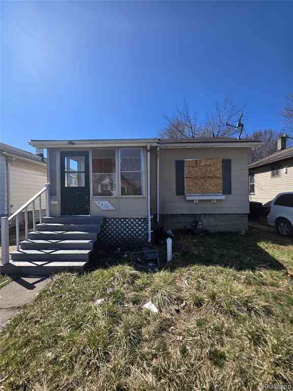 Homes For Sale - 6017 Plainview Avenue <br/> Detroit, MI 48228